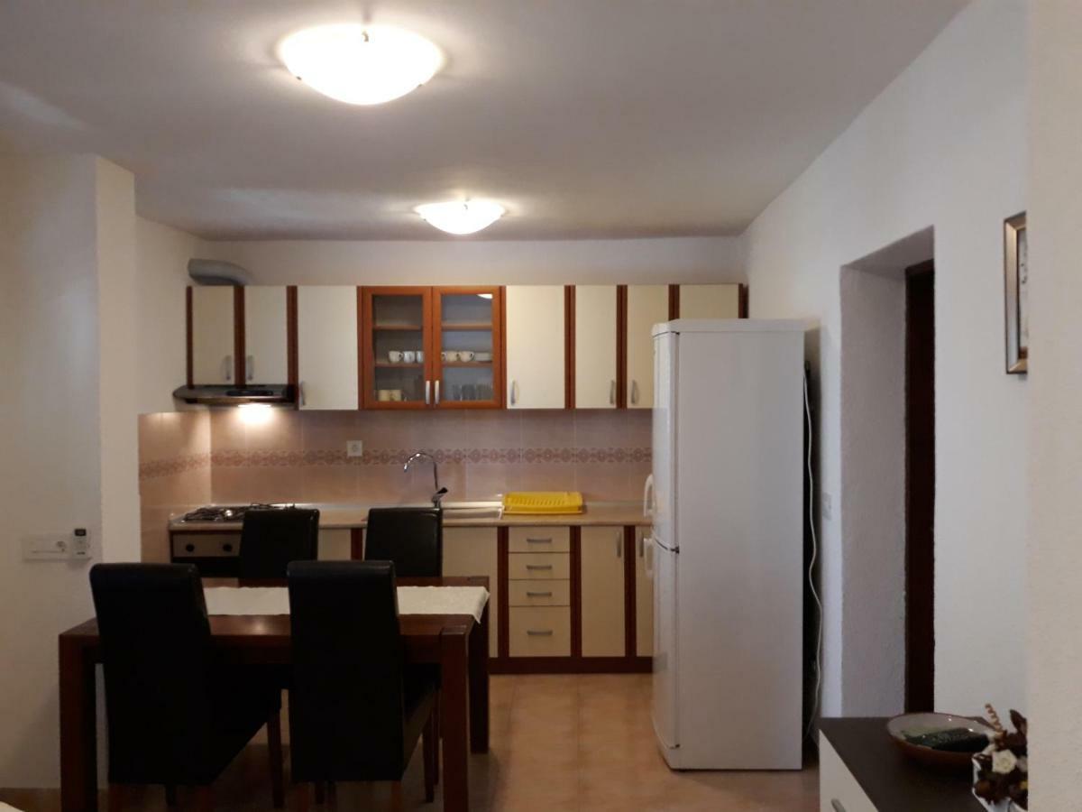 Apartments Jelicic ビオグラード・ナ・モル エクステリア 写真